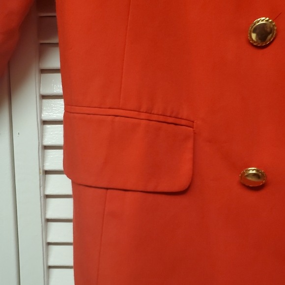 MAGGIE MCNAUGHTON red Blazers. Size 2XL - Picture 7 of 12